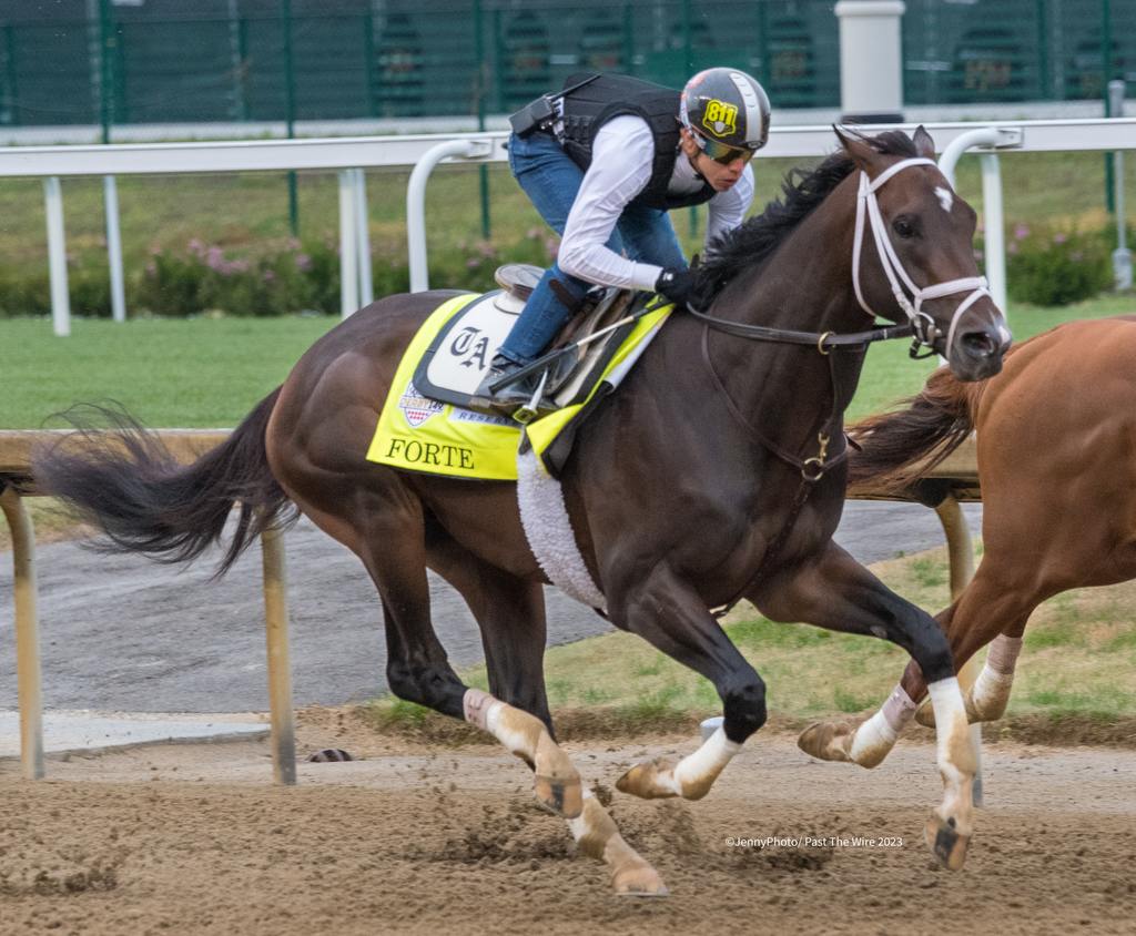Forte breezes for the Kentucky Derby, Jenny Photo, Past the Wire