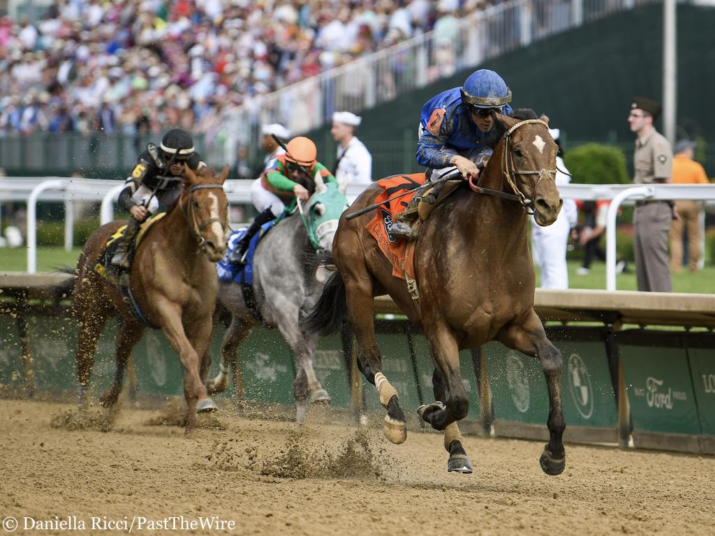 Cody's Wish charging to victory in the Churchill Downs Stakes. (Daniella Ricci/Past The Wire)