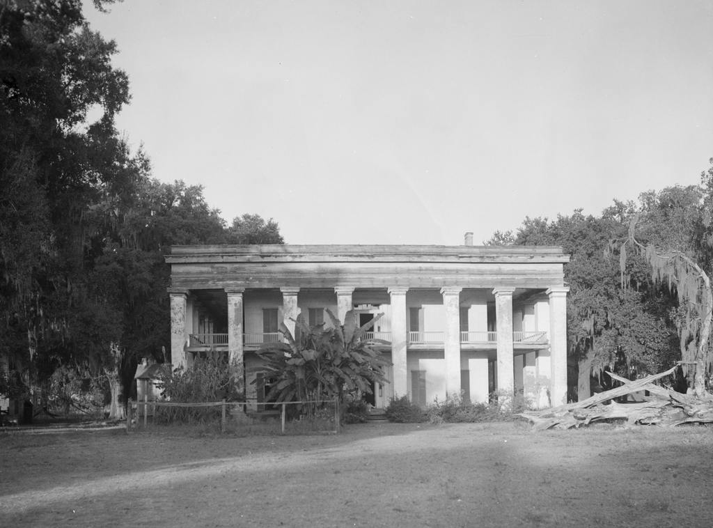Ashland Plantation. (Library of Congress, Prints & Photographs Division, LA,3-GEIM.V,1-3)