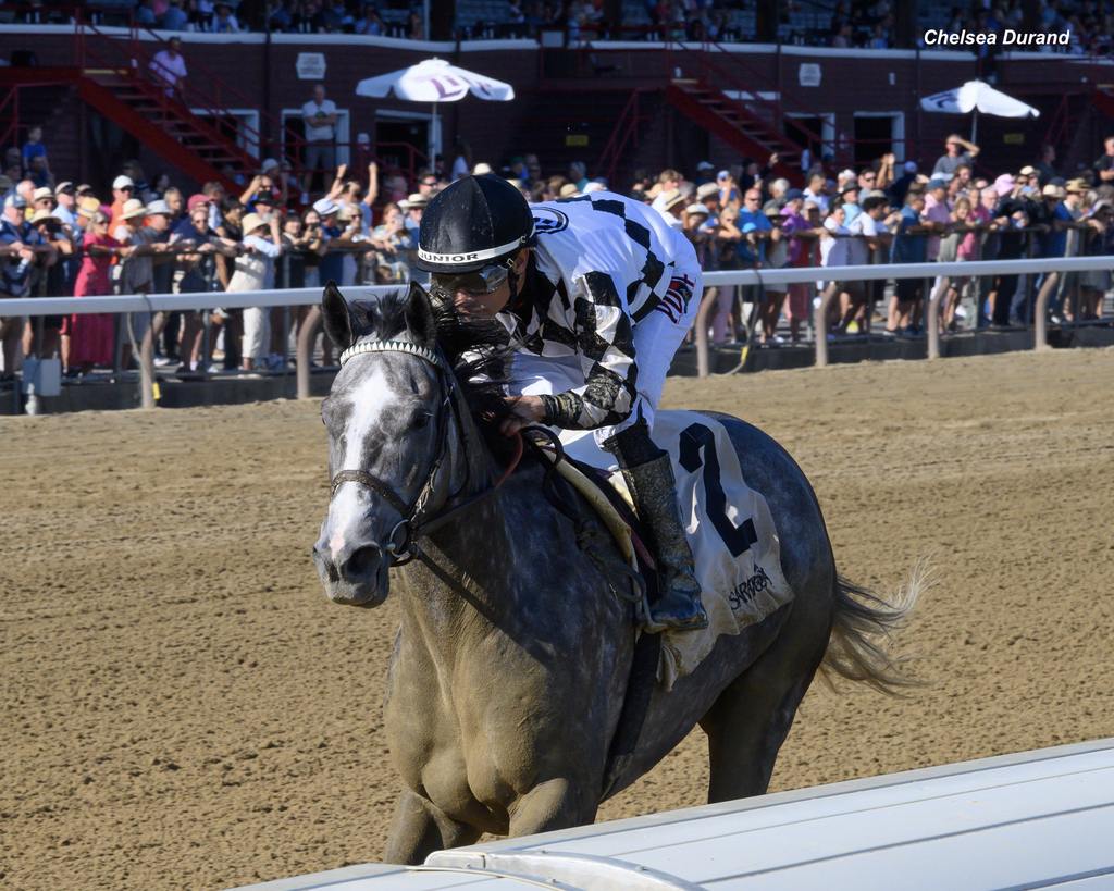 Sterling Silver rallies off the pace. (Chelsea Durand)